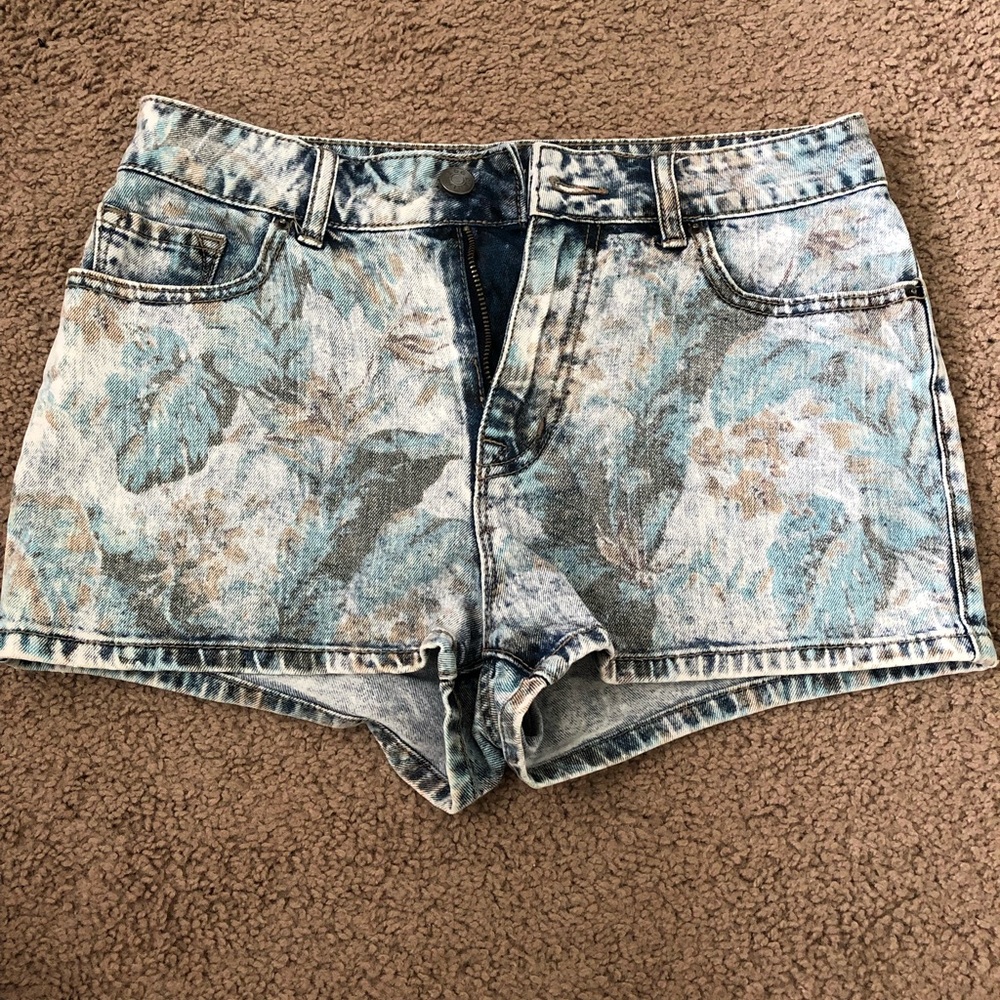 Acid Washed Urban Outfitters Jean Shorts